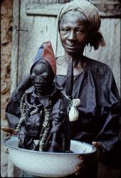 +50 estatuetas de Esu feitas por Yorubas – Nigéria – ÁFRICA
