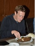 Marck Zuckerberg come iyán e fala palavras em Yoruba em visita a Nigéria – Lagos