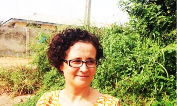 Dra. Paula Gomes a mulher que está ajudando a preservar os cultos dos Orisa na Nigéria