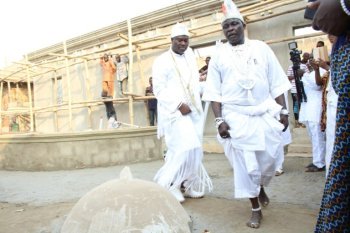 “Muitas religiões começaram daqui. É a casa de Deus “- Ooni de Ife Diz do Templo ‘Osoosi’