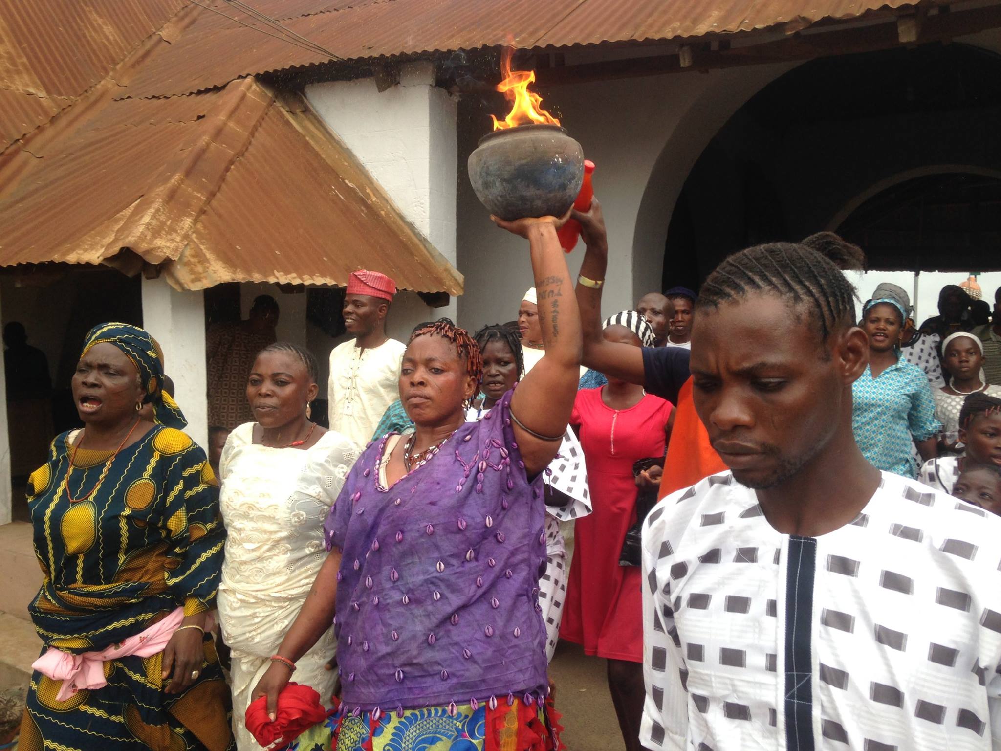 Orisa Brasil + Meu Coração Africano= Imploramos Respeito Religioso