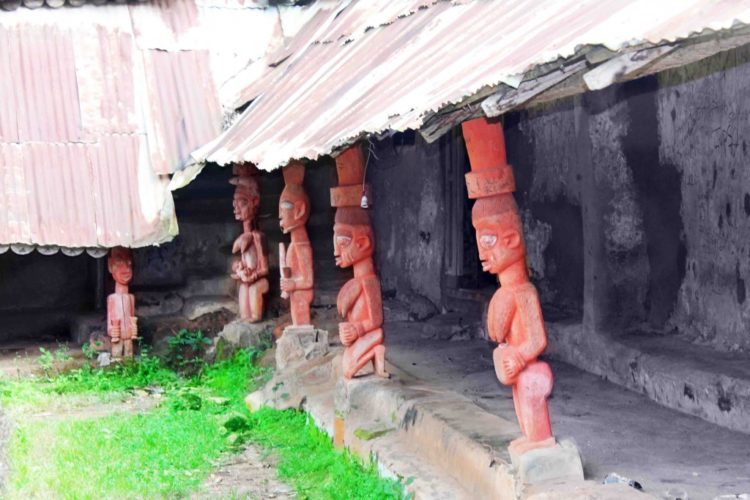 Omi Apara – A água do raio, Orisa Orosun , Rio Arun e montanhas, em Idanre- Ondo- Nigéria com salvaguarda da Unesco.